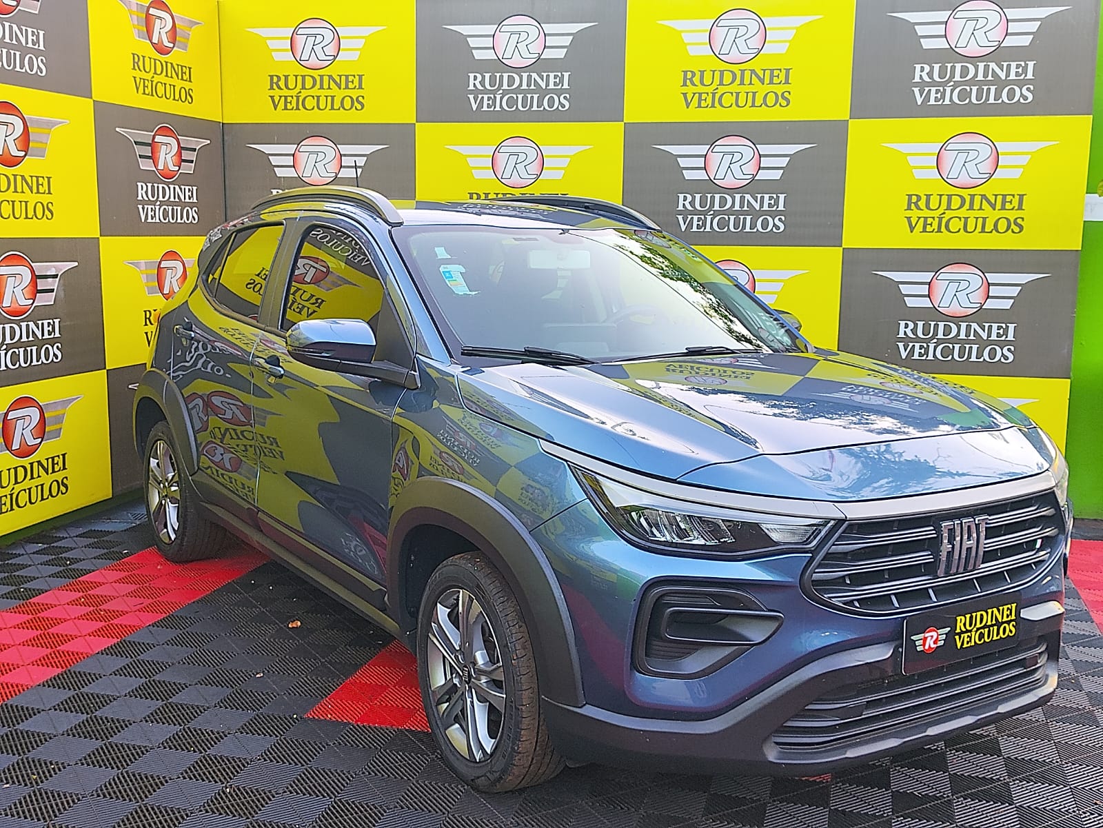 
								FIAT PULSE full									