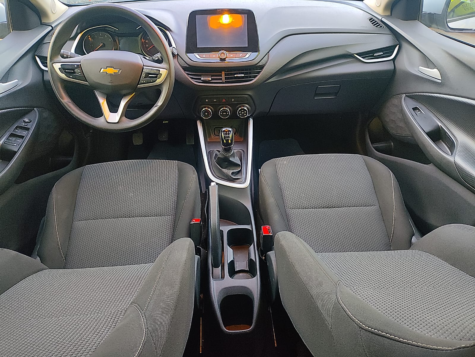 
								ONIX HATCH 1.0 MT LT2 full									